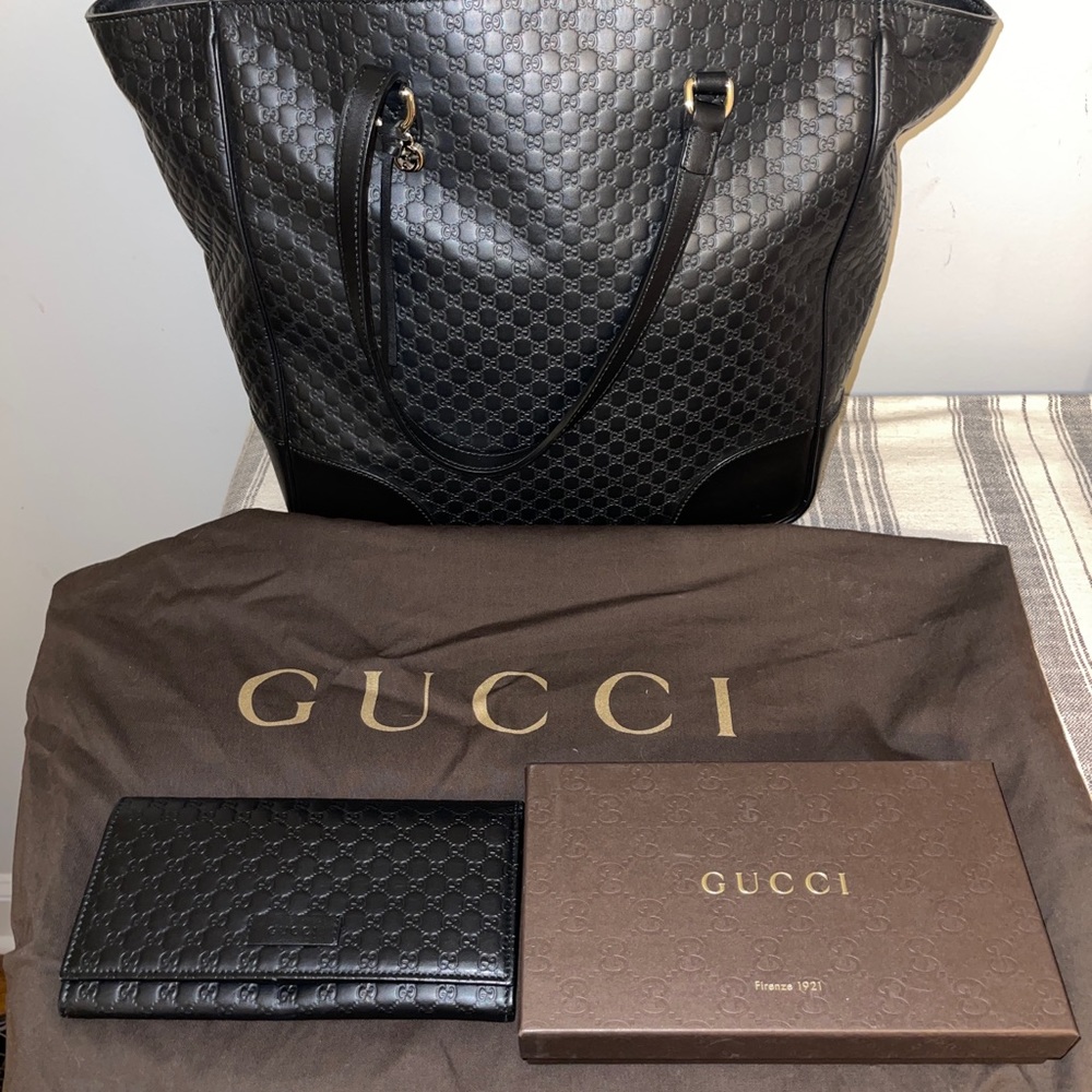 Gucci Logo Guccissima Embossed Black Leather GG Tote and Wallet
